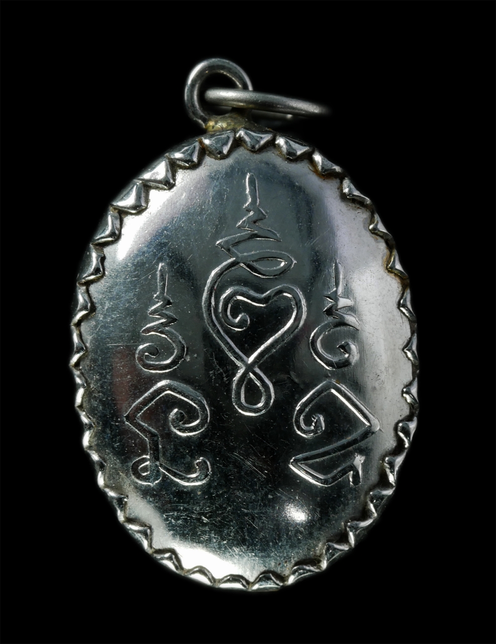 2569-01-21 (126)p.jpg - ล็อกเก็ต เจ้าคุณพระธีรสารมุนี(ธีรสาโร สุไชย) วัดอัปสรสวรรค์วรวิหาร(วัดหมู) ต.ปากคลอง อ.ภาษีเจริญ หลังยันต์ พระเก่าสวย สร้างน้อยหายาก | https://kamulet.in.th